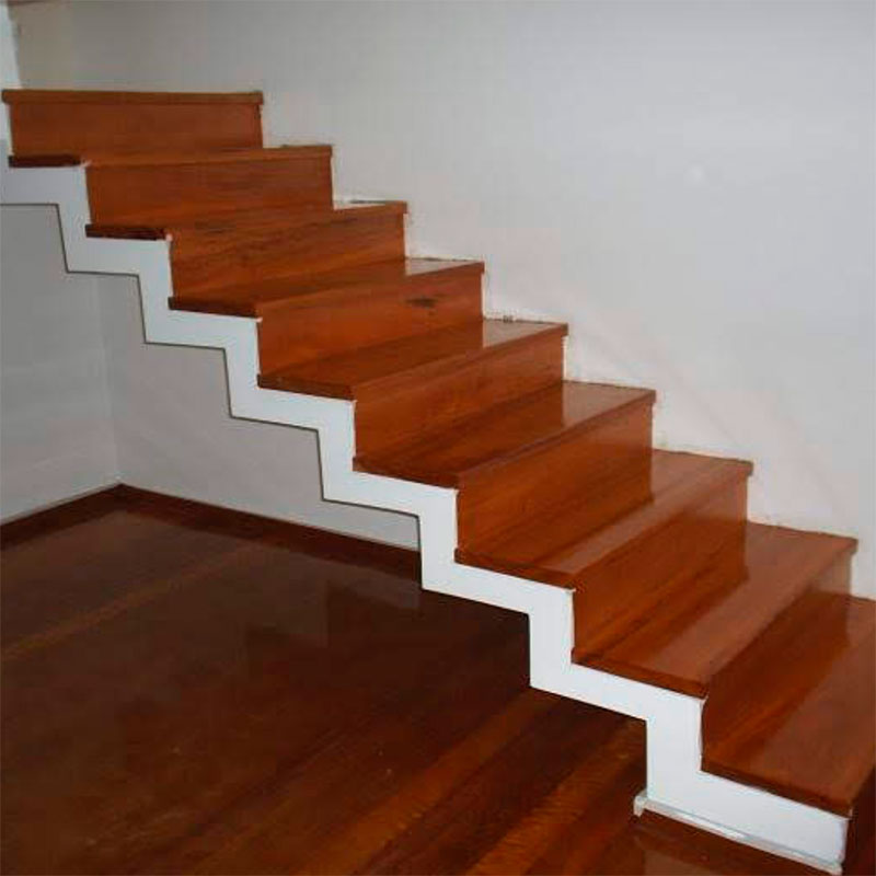 Instalação de Deck de Madeira